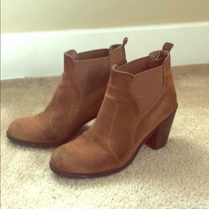 Crown Vintage Brown Heeled Chelsea Boots Size 9.5